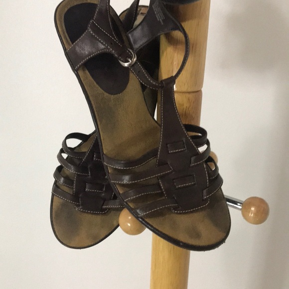 Aerosoles Heels Leather Diversify 7M Sandals Two Pairs - Picture 6 of 16